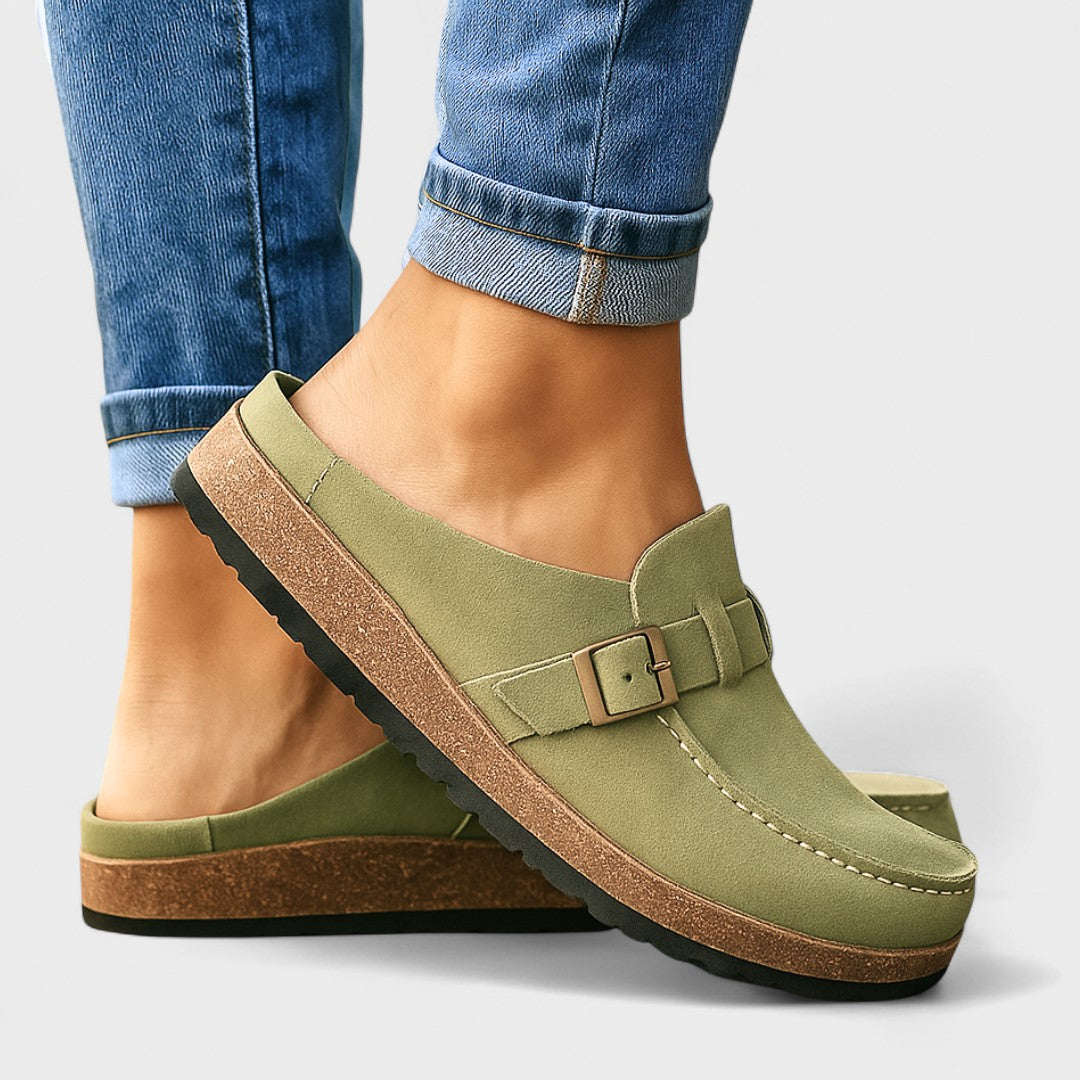 Inês - Mocassins de Camurça com Fivela